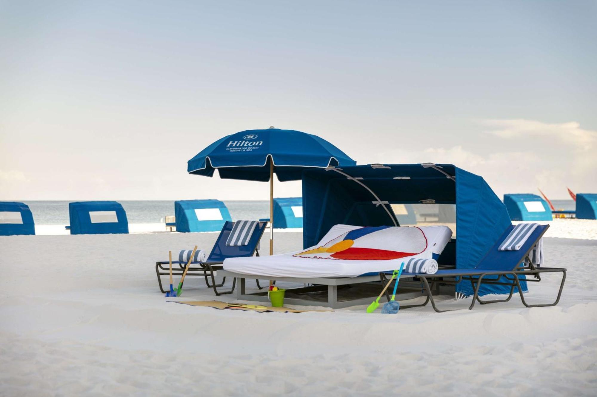 Hilton Clearwater Beach Resort & Spa Exterior photo