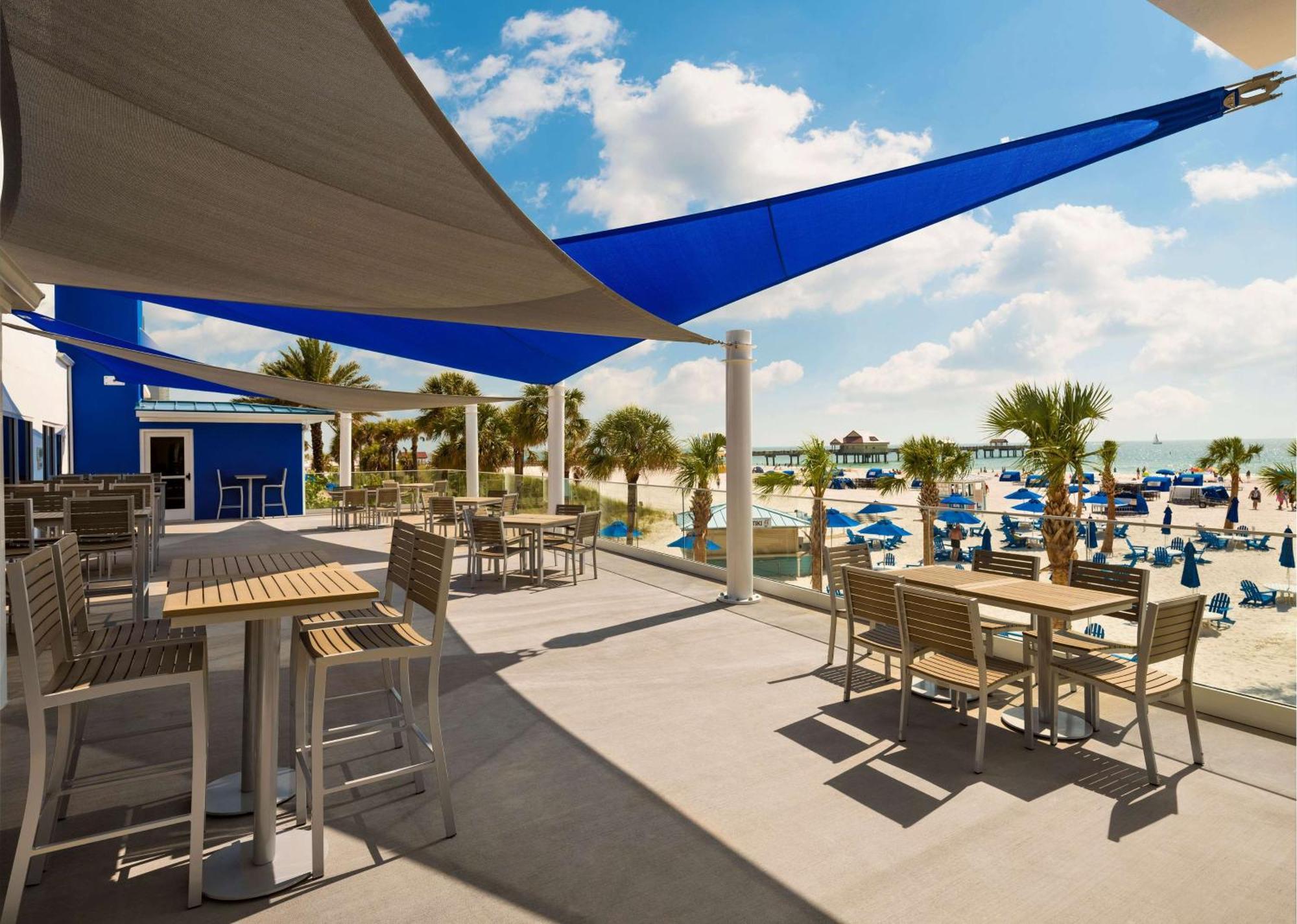 Hilton Clearwater Beach Resort & Spa Exterior photo