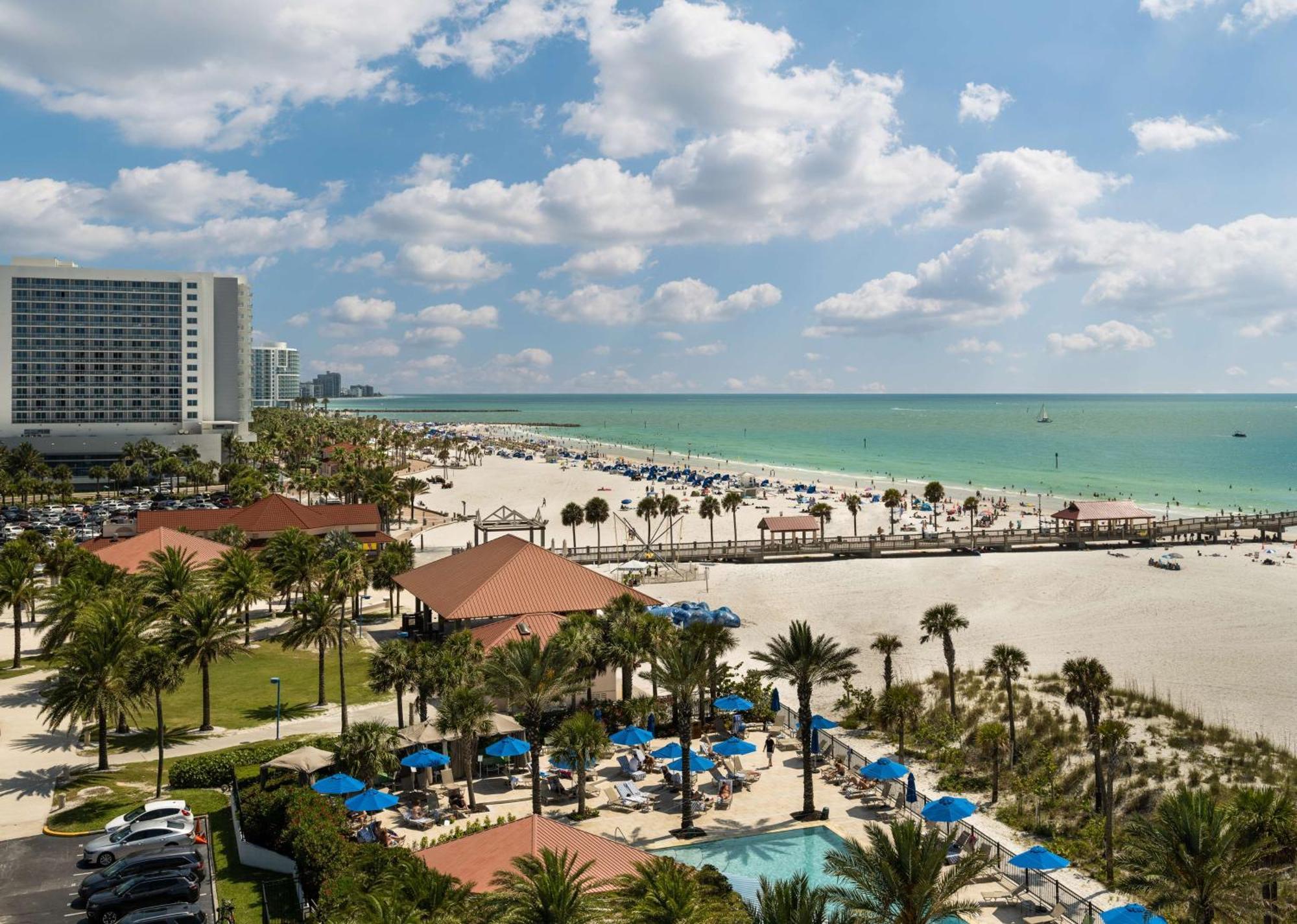 Hilton Clearwater Beach Resort & Spa Exterior photo