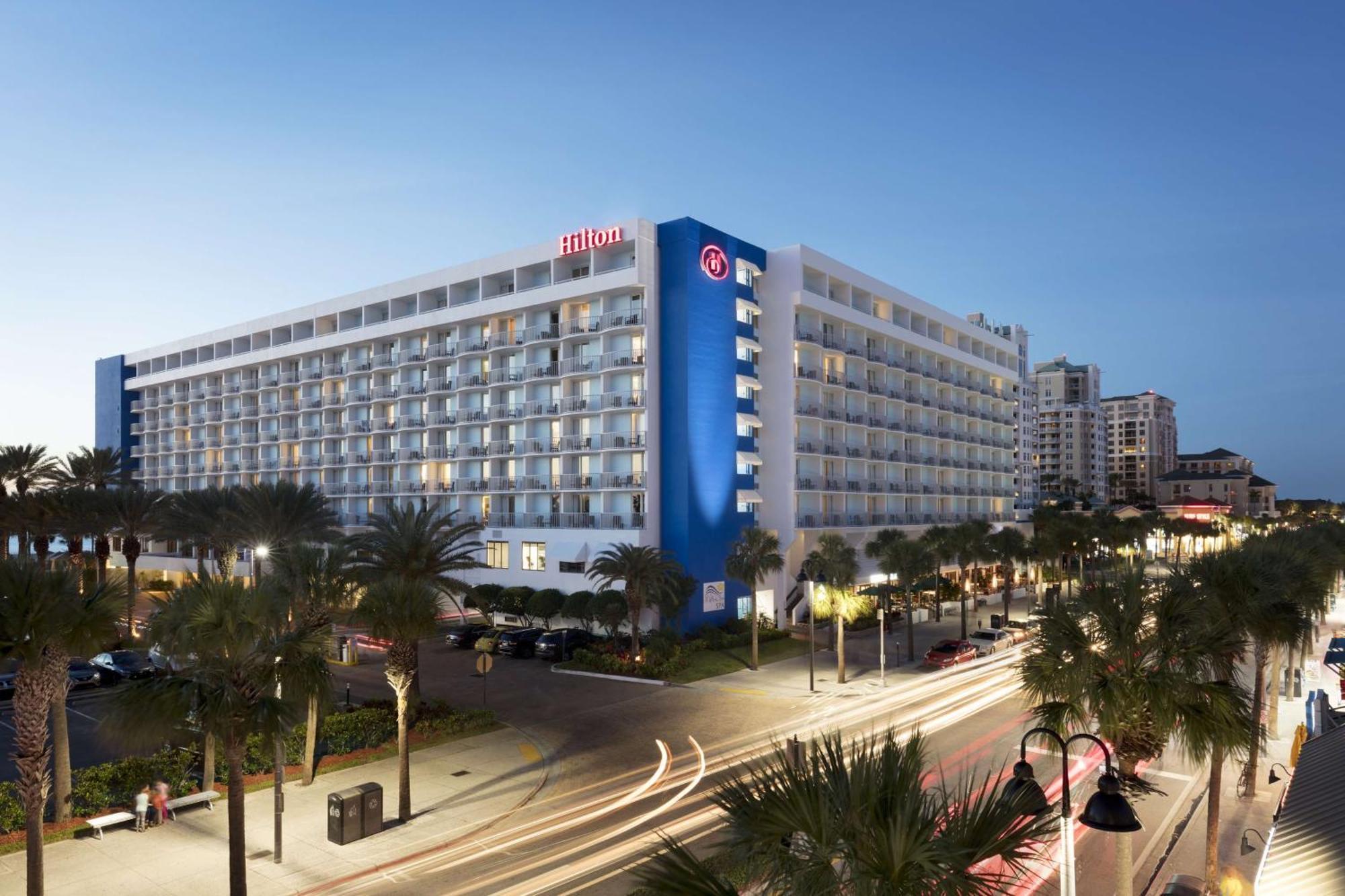 Hilton Clearwater Beach Resort & Spa Exterior photo